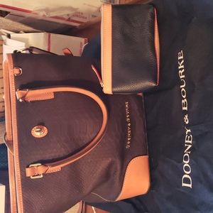 Dooney & Bourke purse